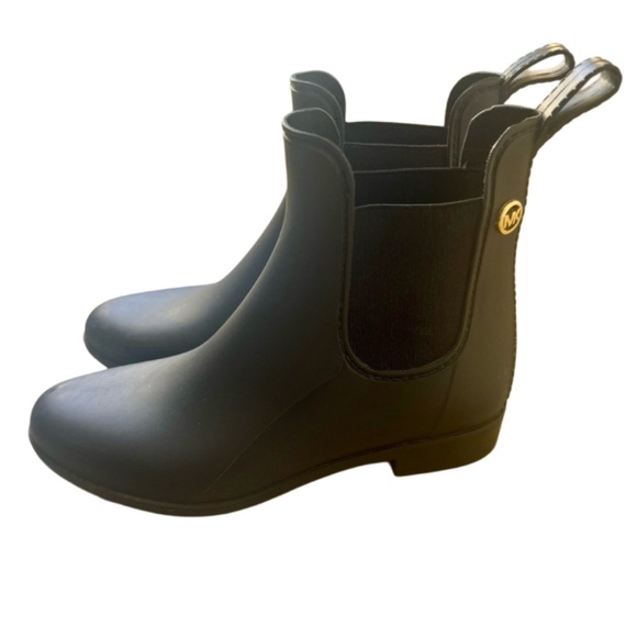 Michael Kors Black Ankle Boots - Picture 1 of 6